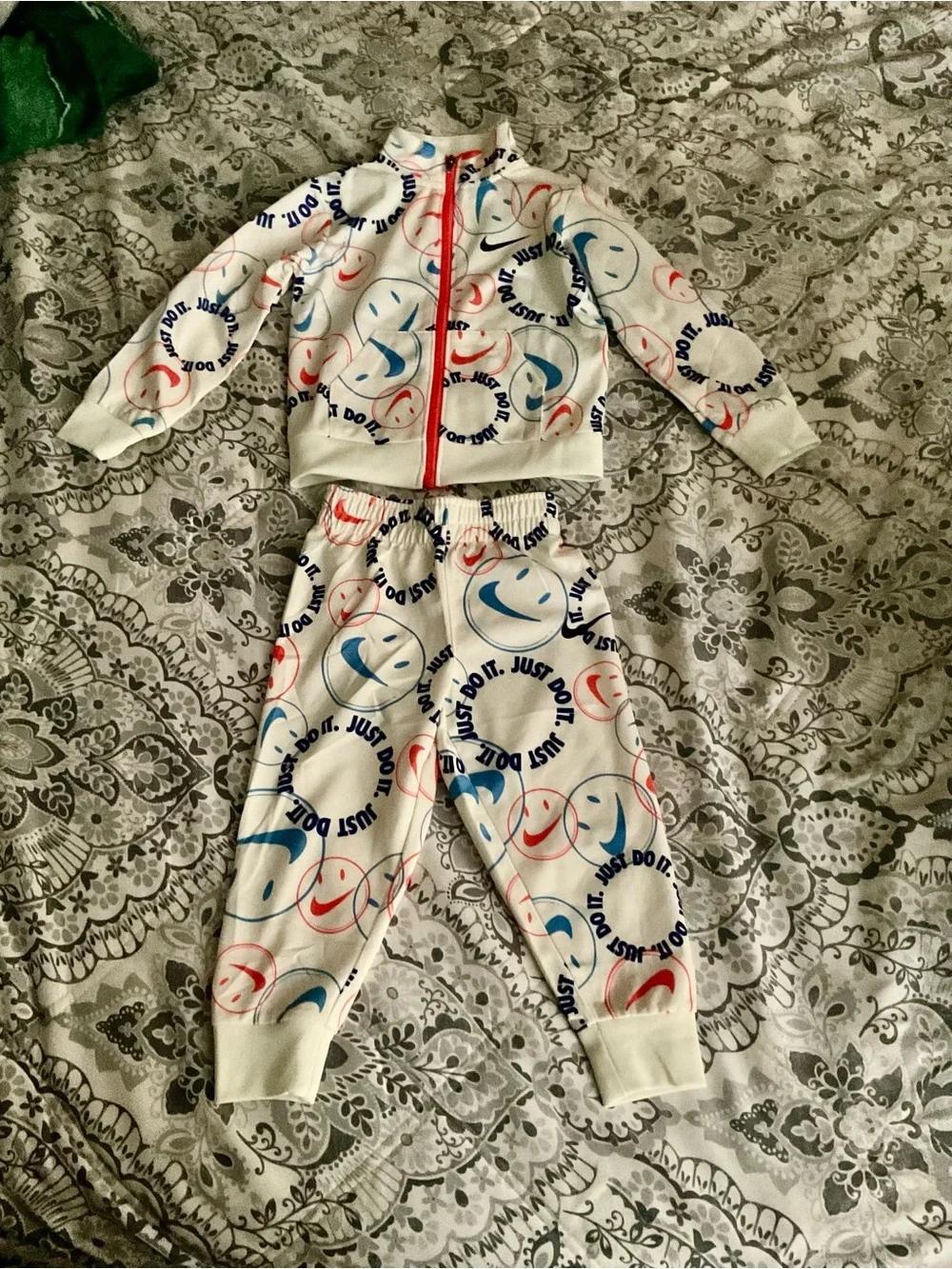 Nike 2Pc Tracksuit Set